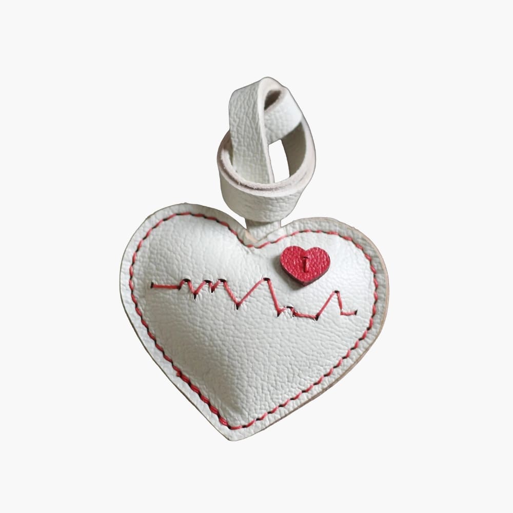 Charm Corazón con Ritmo Cardiaco